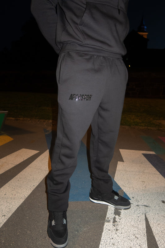 Tapered Sweatpant